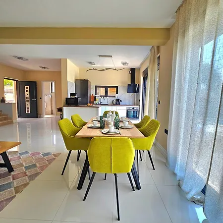 Villa Krstina *