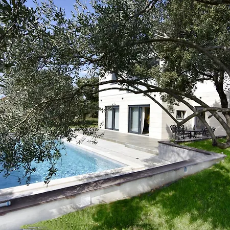 Krstina Villa Vrana (Zadar)
